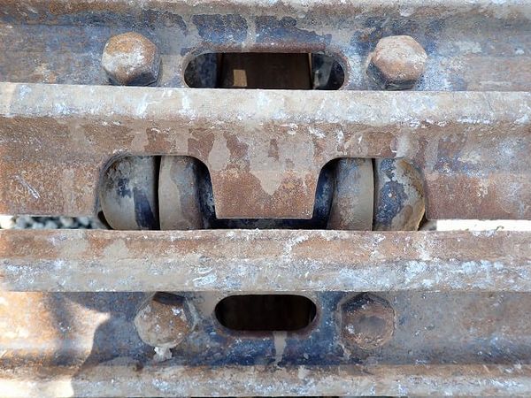  MÁY ĐÀO BÁNH XÍCH KOBELCO SK200-9 - 2015 