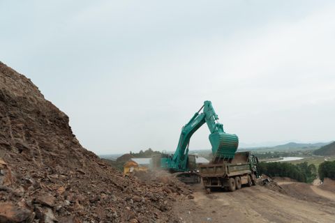 MÁY ĐÀO BÁNH XÍCH KOBELCO SK850LC-8