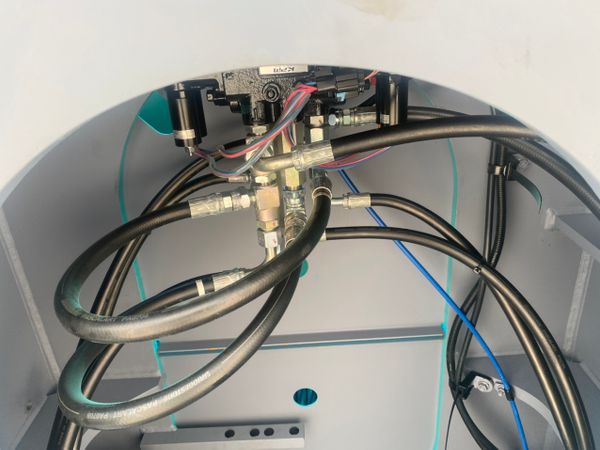  CẨU BÁNH XÍCH KOBELCO BMS800 