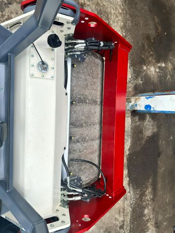 XE LU RUNG DYNAPAC HAI TRỐNG THÉP CC2200