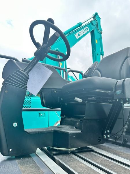  XE LU RUNG DYNAPAC HAI TRỐNG THÉP CC2200 