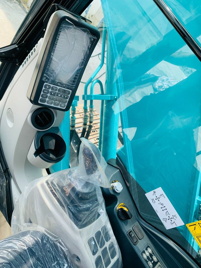 MÁY ĐÀO BÁNH XÍCH KOBELCO SK130-10