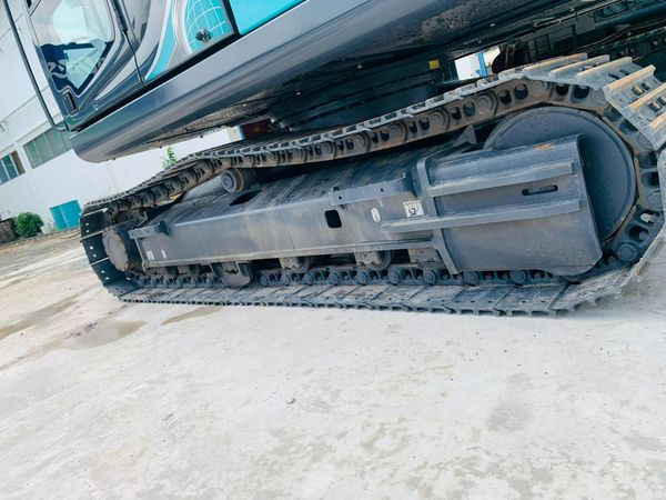  MÁY ĐÀO BÁNH XÍCH KOBELCO SK130-10 