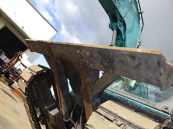  MÁY ĐÀO BÁNH XÍCH KOBELCO SK75SR-3 - 2013 