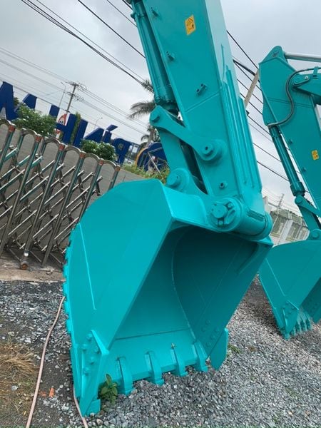  MÁY ĐÀO BÁNH XÍCH KOBELCO SK330-10 