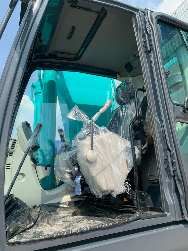 MÁY ĐÀO BÁNH XÍCH KOBELCO SK330-10