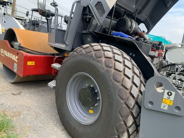  XE LU RUNG DYNAPAC TRỐNG ĐƠN CA30D 