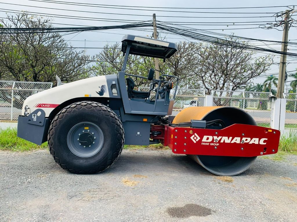 XE LU RUNG DYNAPAC TRỐNG ĐƠN CA35D
