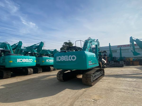  MÁY ĐÀO BÁNH XÍCH KOBELCO SK200-9 - 2014 