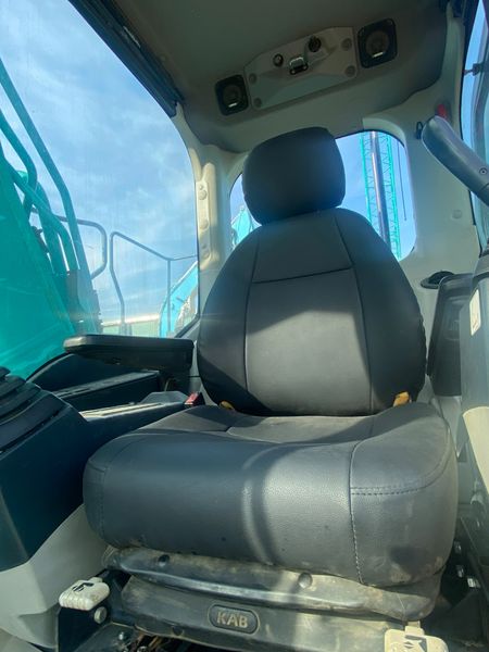  MÁY ĐÀO BÁNH XÍCH KOBELCO SK200-9 - 2014 