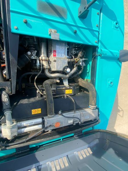  MÁY ĐÀO BÁNH XÍCH KOBELCO SK200-9 - 2014 