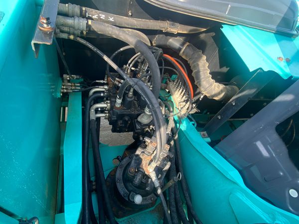  MÁY ĐÀO BÁNH XÍCH KOBELCO SK200-9 - 2014 