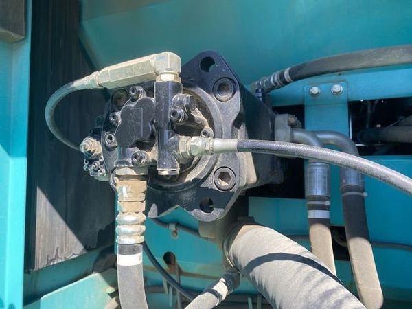  MÁY ĐÀO BÁNH XÍCH KOBELCO SK250-8 - 2009 