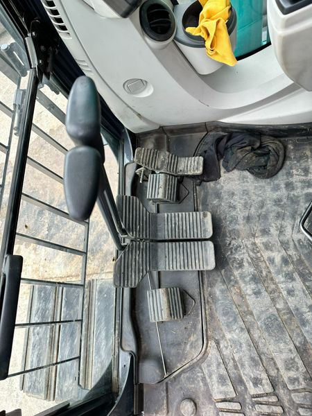  MÁY ĐÀO BÁNH XÍCH KOBELCO SK330-10 - 2018 