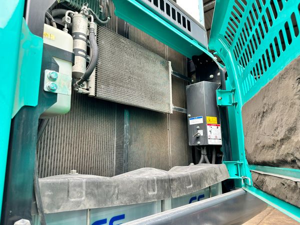  MÁY ĐÀO BÁNH XÍCH KOBELCO SK330-10 - 2018 