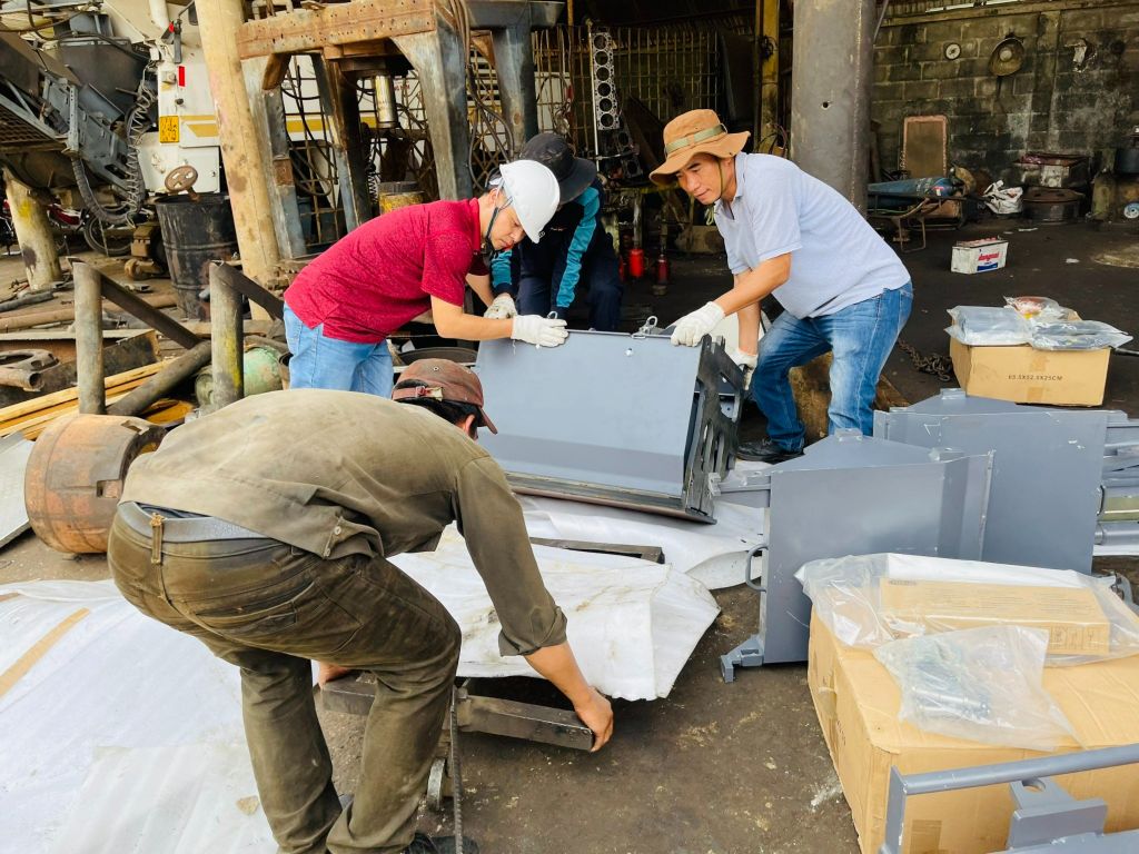 BÀN ĐẦM DYNAPAC V6000TVE CHÍNH HÃNG