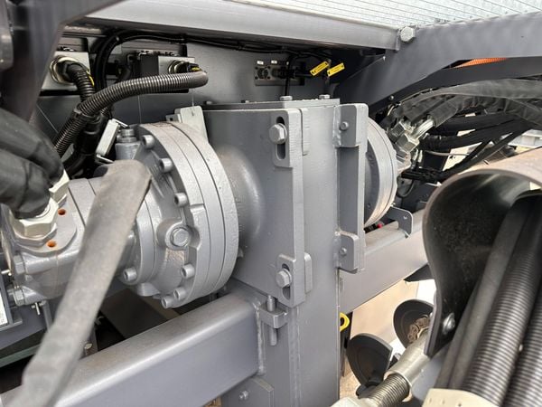  MÁY RẢI THẢM DYNAPAC SD2500CS 