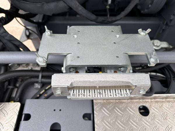  MÁY RẢI THẢM DYNAPAC SD2500CS 