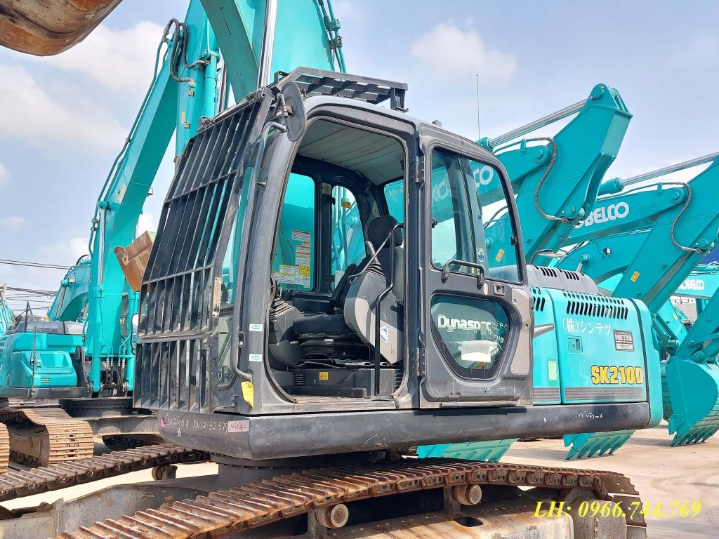 MÁY ĐÀO BÁNH XÍCH KOBELCO SK210D-8 - 2012
