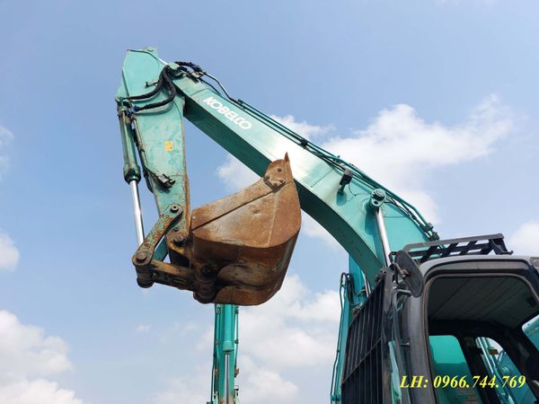  MÁY ĐÀO BÁNH XÍCH KOBELCO SK210D-8 - 2012 