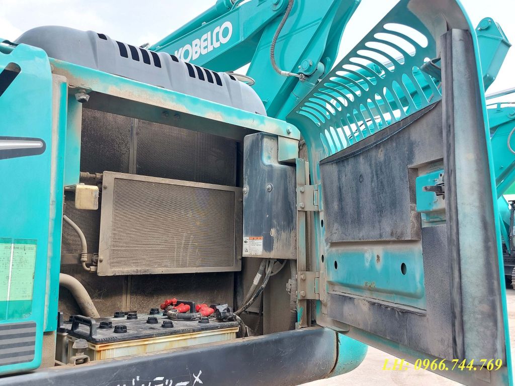 MÁY ĐÀO BÁNH XÍCH KOBELCO SK210D-8 - 2012