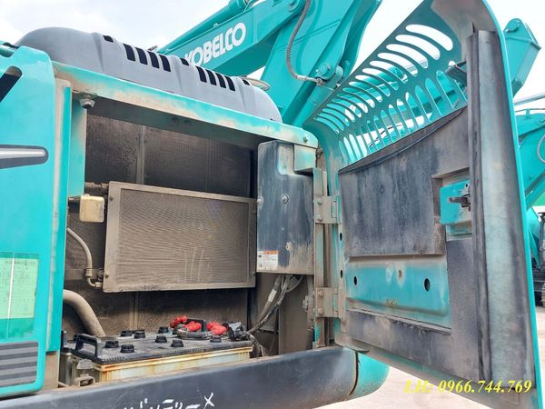  MÁY ĐÀO BÁNH XÍCH KOBELCO SK210D-8 - 2012 