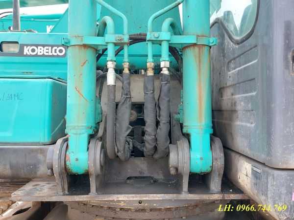  MÁY ĐÀO BÁNH XÍCH KOBELCO SK210D-8 - 2012 