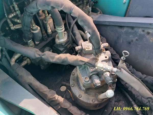  MÁY ĐÀO BÁNH XÍCH KOBELCO SK210D-8 - 2012 