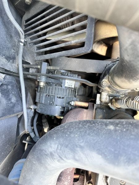  MÁY ĐÀO BÁNH XÍCH KOBELCO SK135SR-2 - 2008 