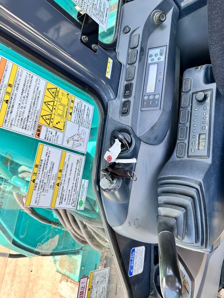  MÁY ĐÀO BÁNH XÍCH KOBELCO SK135SR-2 - 2008 