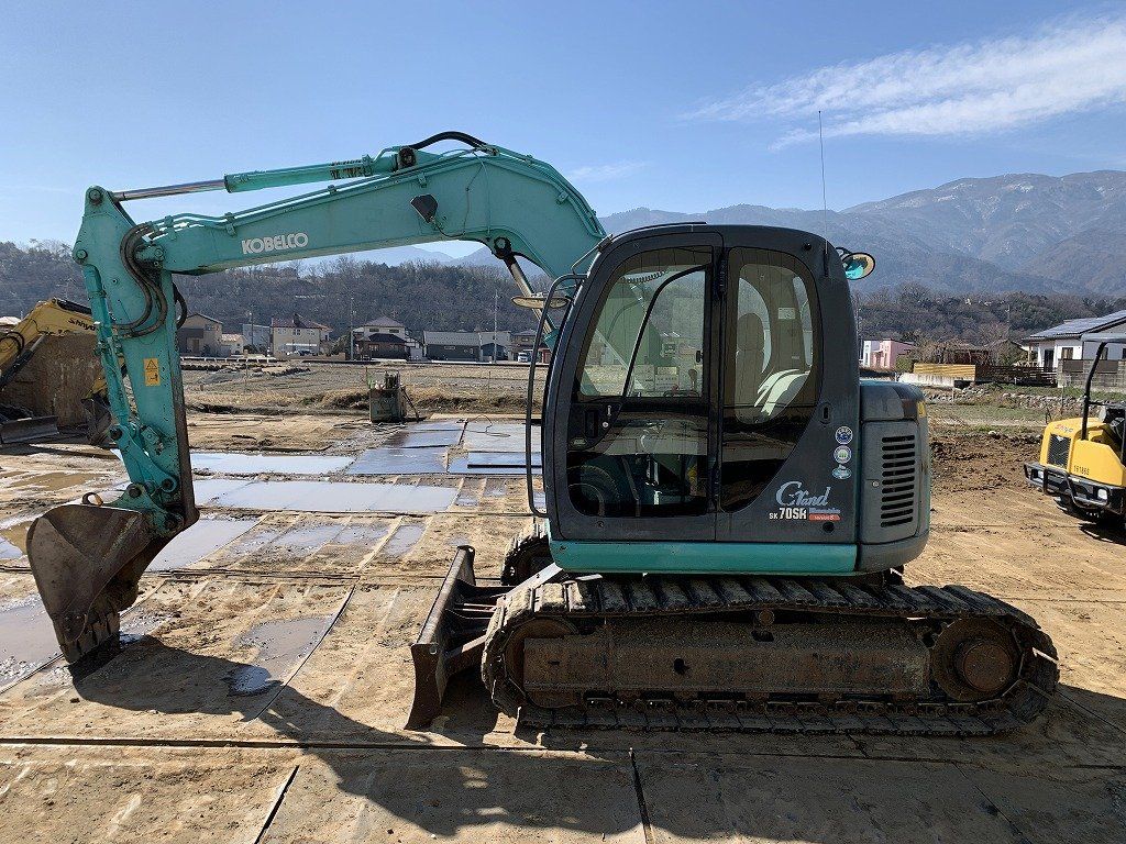 MÁY ĐÀO KOBELCO SK70SR-1ES - 2008