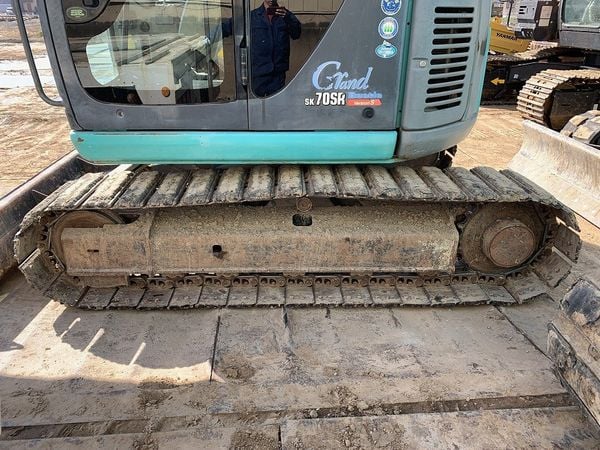  MÁY ĐÀO KOBELCO SK70SR-1ES - 2008 