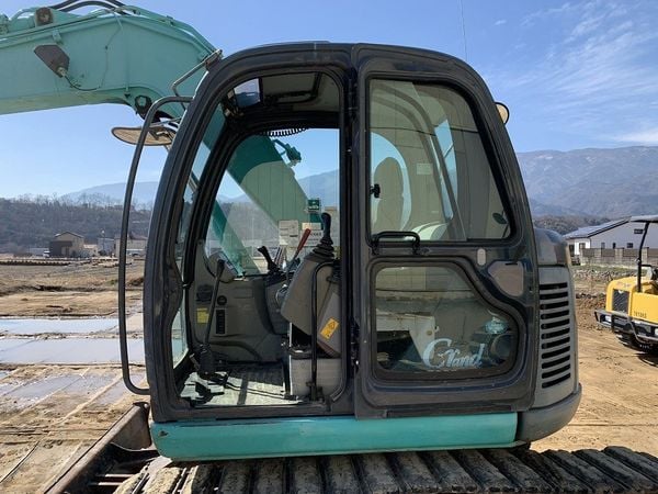  MÁY ĐÀO KOBELCO SK70SR-1ES - 2008 