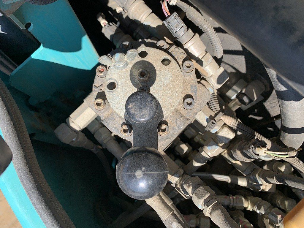MÁY ĐÀO KOBELCO SK70SR-1ES - 2008