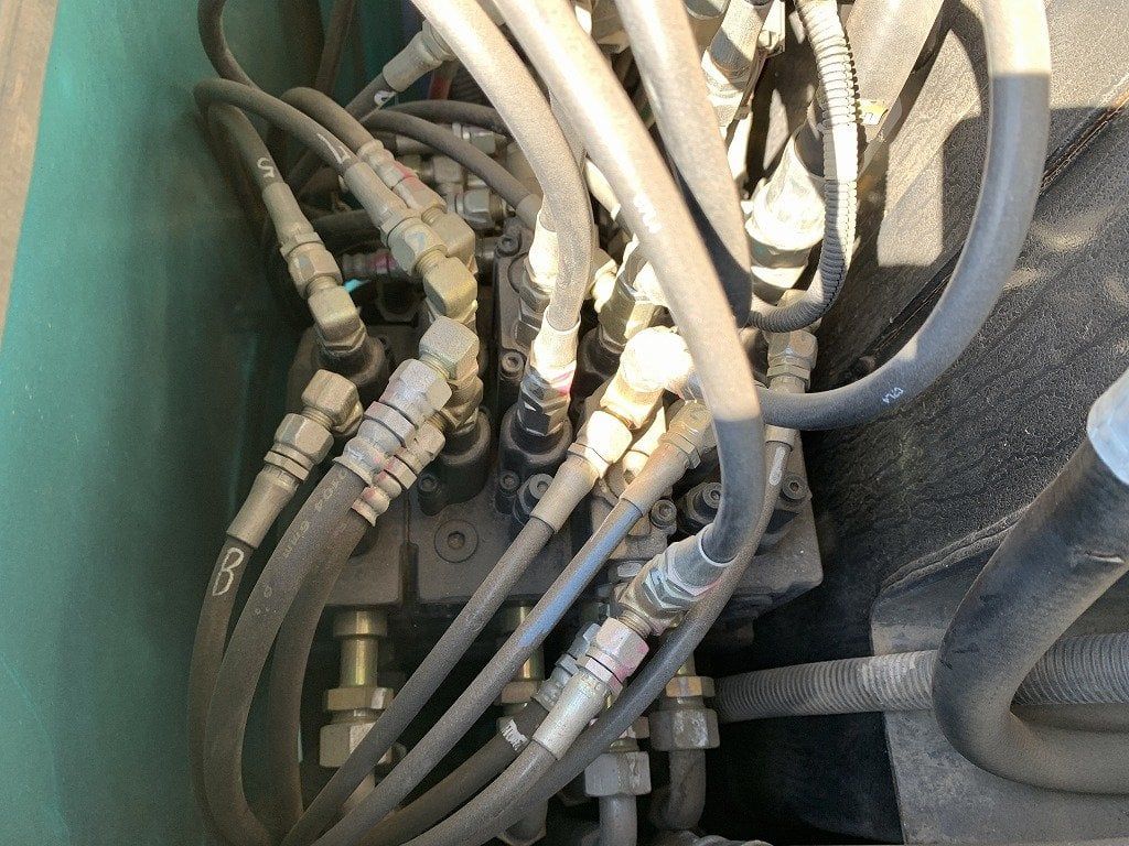 MÁY ĐÀO KOBELCO SK70SR-1ES - 2008