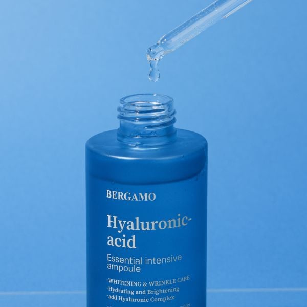 SERUM CẤP ẨM HỖ TRỢ PHỤC HỒI BERGAMO HYALURONIC ACID ESSENTIAL INTENSIVE AMPOULE 150ML
