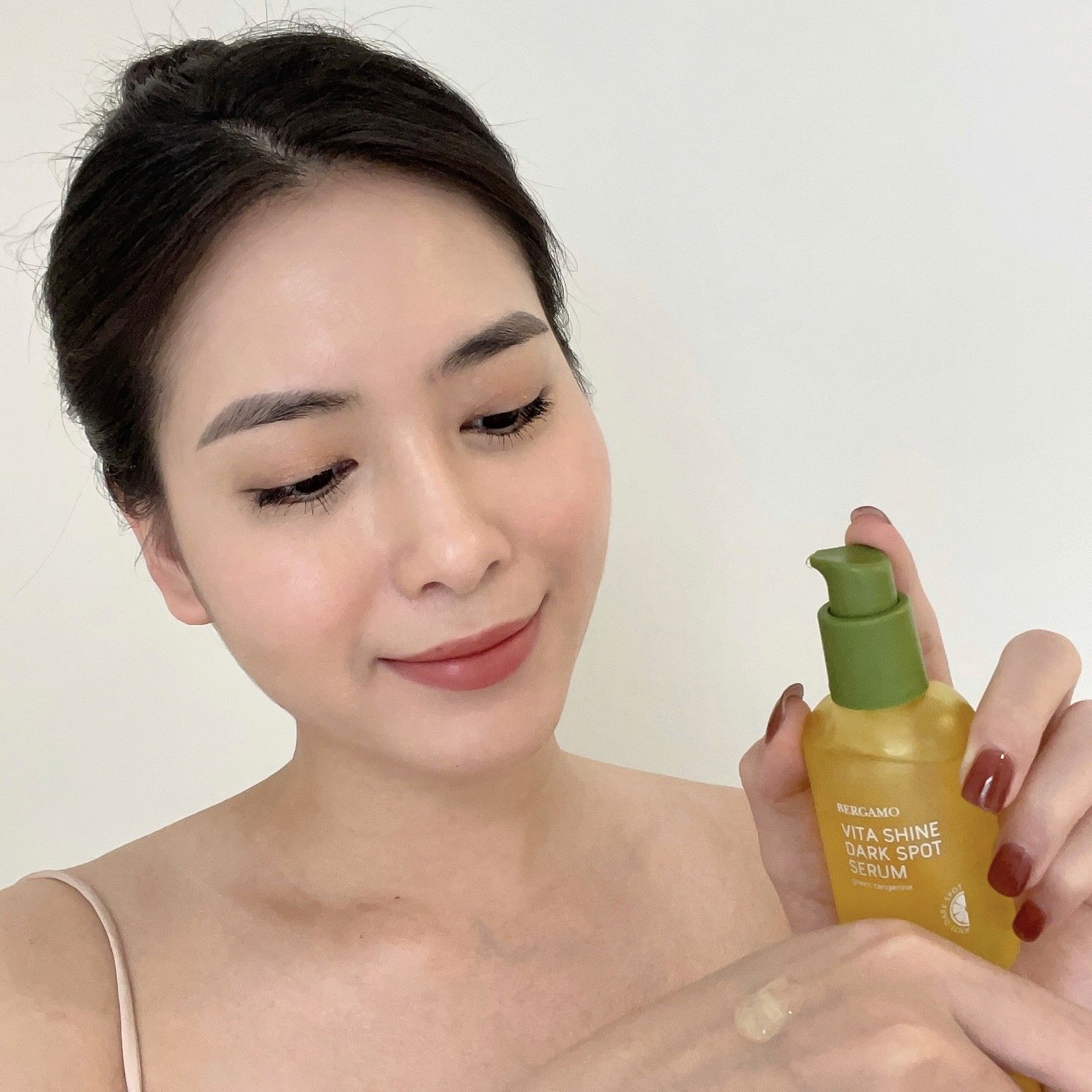 SERUM QUÝT XANH SÁNG DA MỜ THÂM NÁM BERGAMO GREEN TANGERINE VITA SHINE DARK SPOT SERUM 50ML