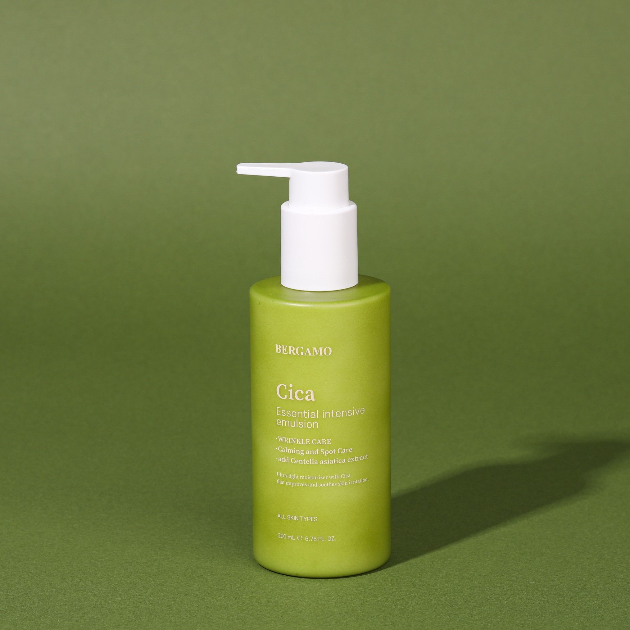 SỮA DƯỠNG DA RAU MÁ BERGAMO CICA ESSENTIAL INTENSIVE EMULSION