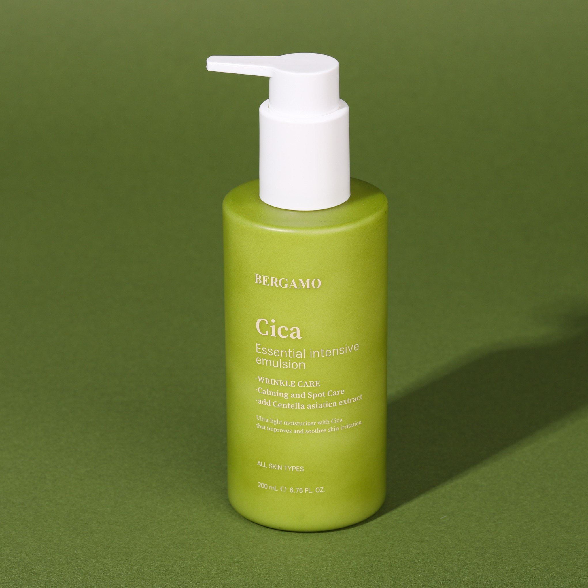 SỮA DƯỠNG DA RAU MÁ BERGAMO CICA ESSENTIAL INTENSIVE EMULSION