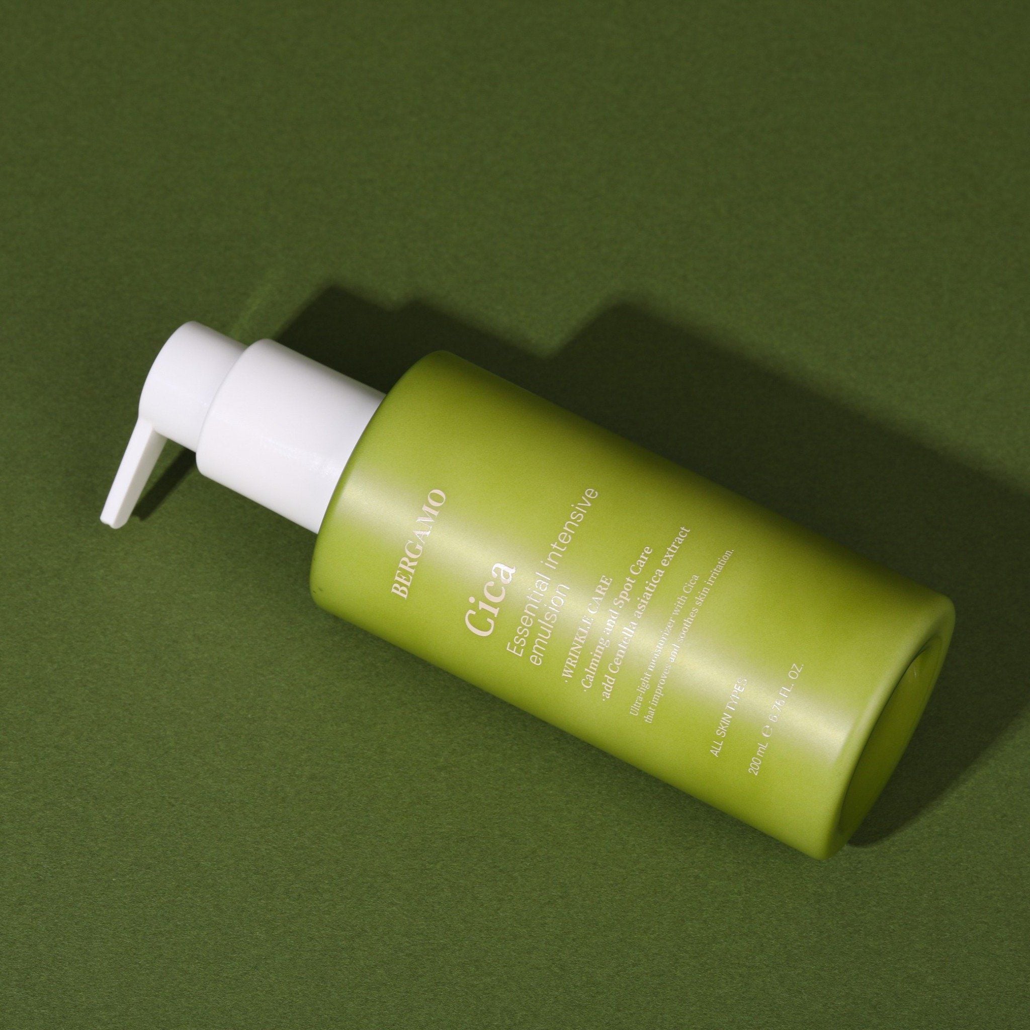 SỮA DƯỠNG DA RAU MÁ BERGAMO CICA ESSENTIAL INTENSIVE EMULSION