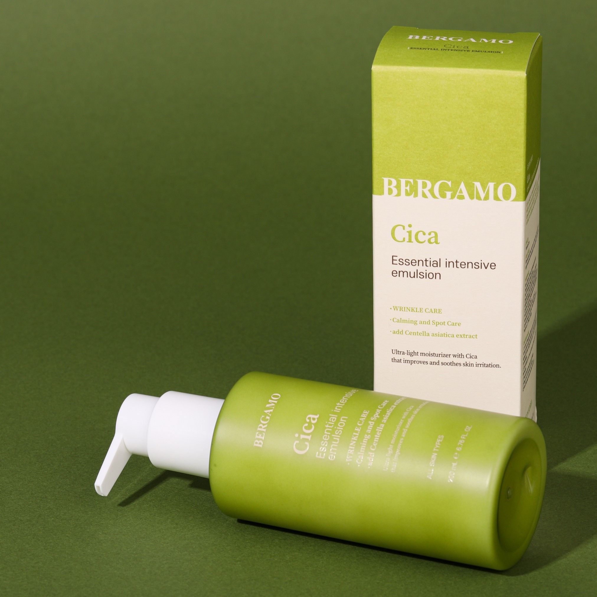 SỮA DƯỠNG DA RAU MÁ BERGAMO CICA ESSENTIAL INTENSIVE EMULSION