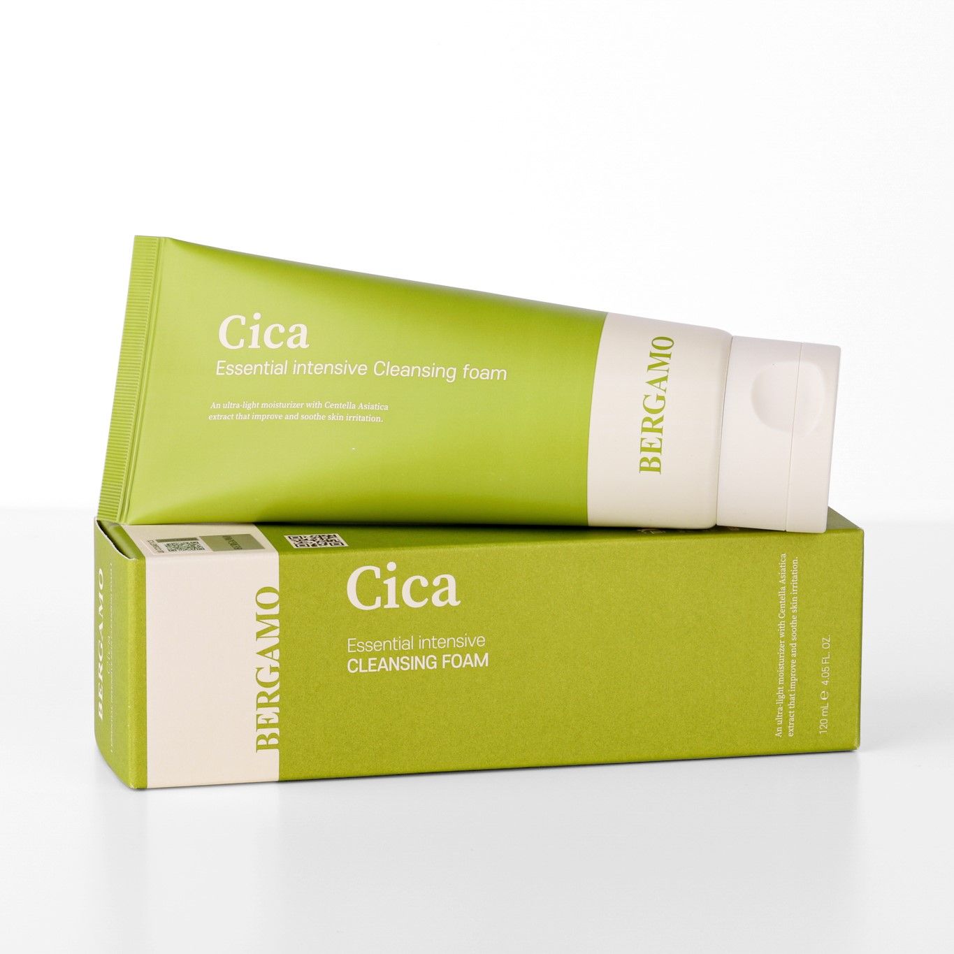 SỮA RỬA MẶT RAU MÁ BERGAMO CICA ESSENTIAL INTENSIVE CLEANSING FOAM 120ML
