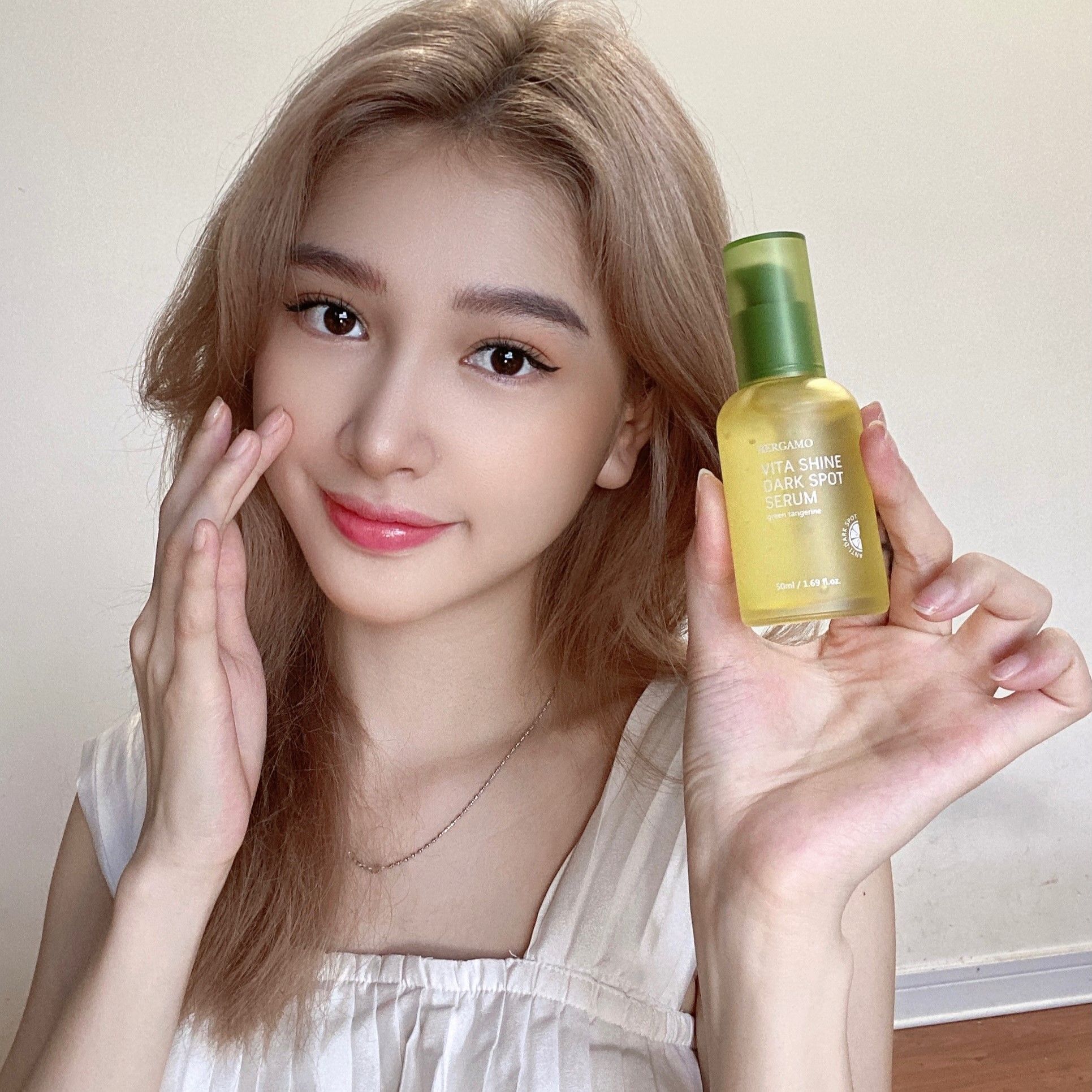 SERUM QUÝT XANH SÁNG DA MỜ THÂM NÁM BERGAMO GREEN TANGERINE VITA SHINE DARK SPOT SERUM 50ML