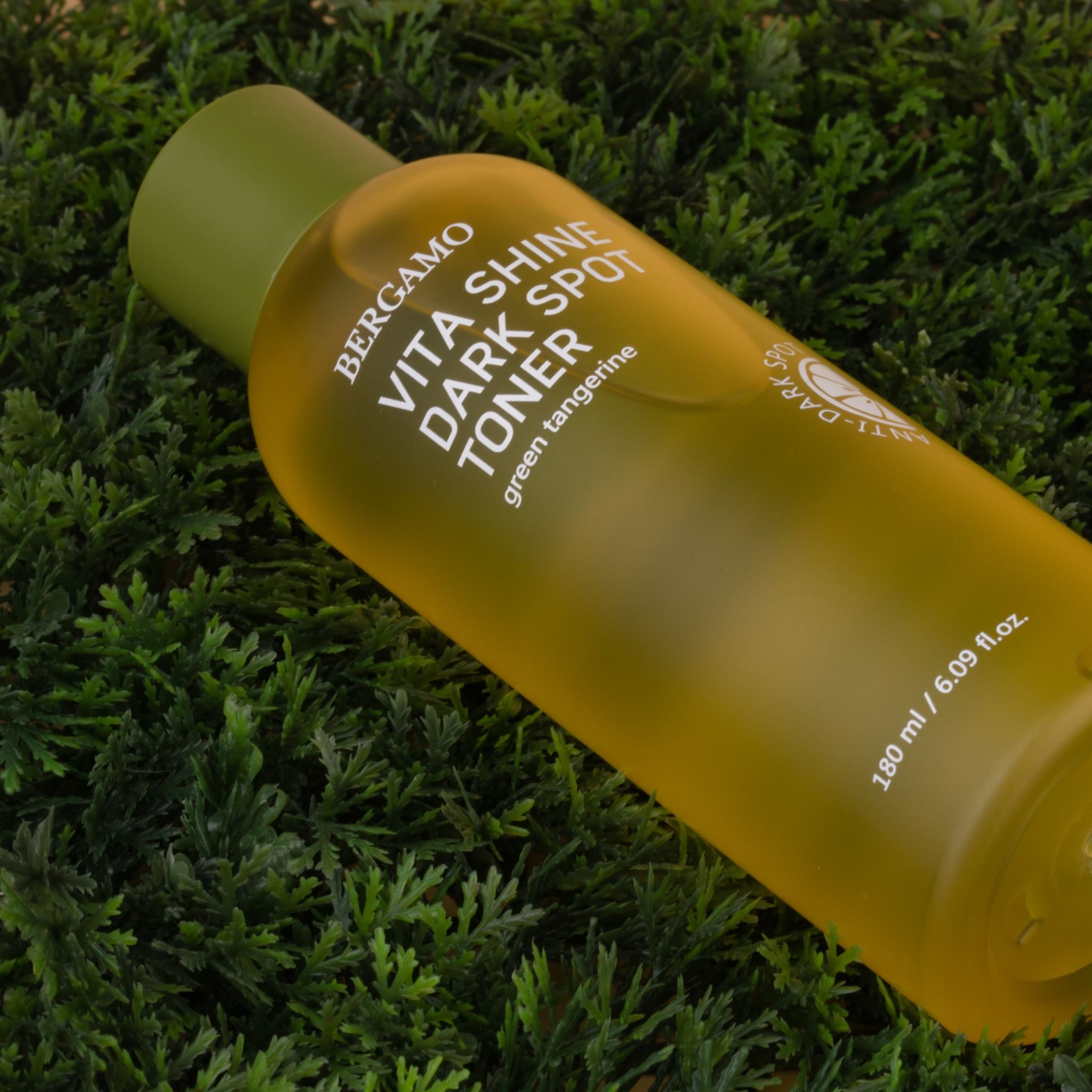 TONER QUÝT XANH SÁNG DA MỜ THÂM NÁM BERGAMO GREEN TANGERINE VITA SHINE DARK SPOT TONER 180ML