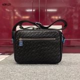  Cặp da đeo chéo Monblanc Launches Monogram Small Envelope 