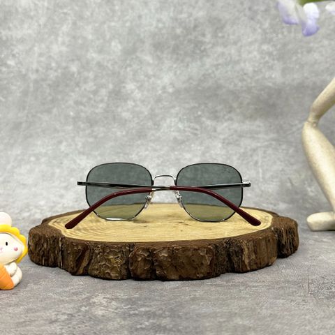  Mắt Kính RayBan Evolve Photochromic Green to Blue Irregular Unisex Sunglasses 