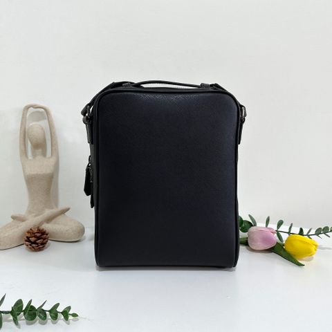  Cặp Đeo Chéo Bally Stripe Trim Crossbody Bag 