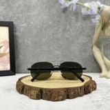  Mắt Kính Guess Factory Green Navigator Men's Sunglasses 