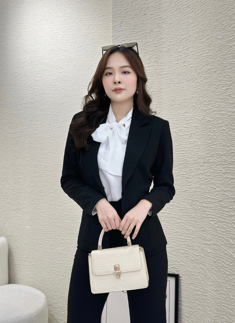 Bộ Áo Vest Nữ 1 Nút Vạt Vuông & Quần Loe 