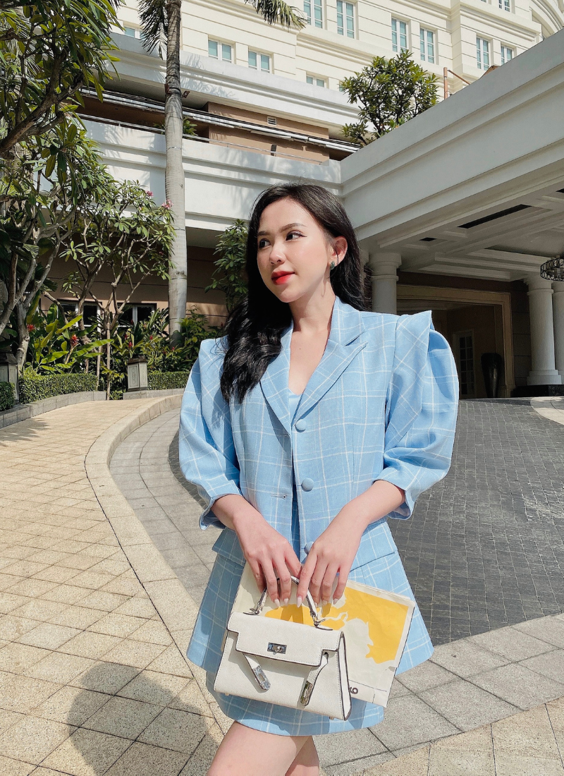  Áo Blazer Nữ Tay Lỡ + Váy Caro Xanh Biển 